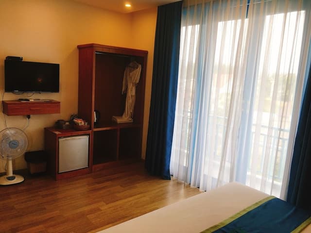 Deluxe Double Room, Pool View