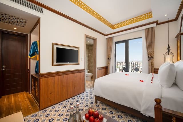 Premium Family Connecting, Bathtub, Balcony with Riverside View