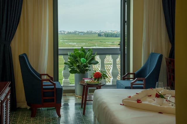 Premier Deluxe Double or Twin Room