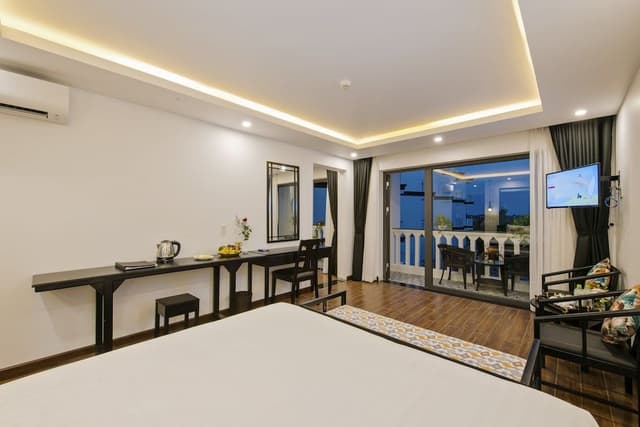 Junior Suite, Connecting Rooms, River View