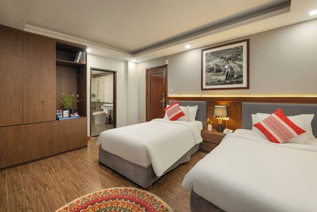 Standard Twin Room