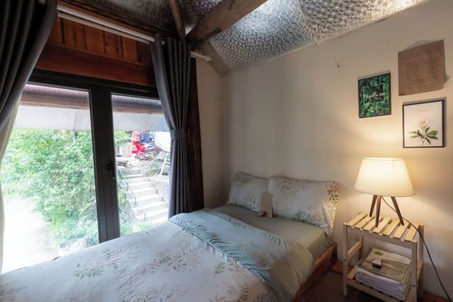 Single Room, Garden View