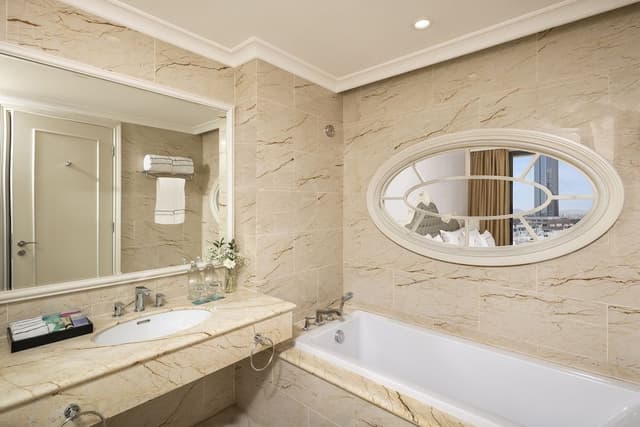 The Level Premium Room