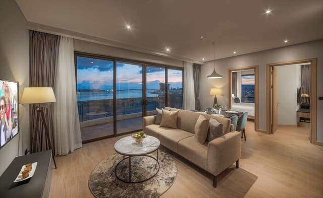 Executive Room, 2 Bedrooms (King)
