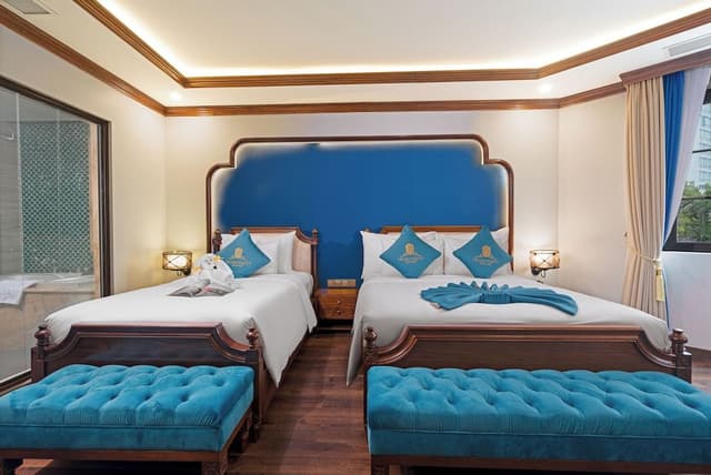 Family Triple Suite