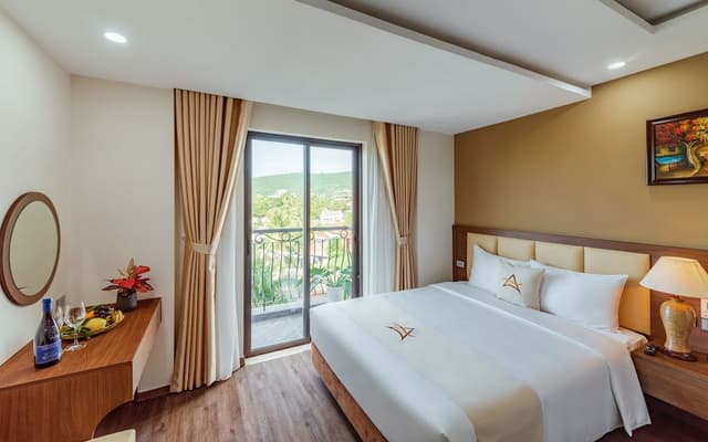 Deluxe Double or Twin Room, Garden View