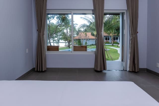 Bungalow Deluxe Seaview 2