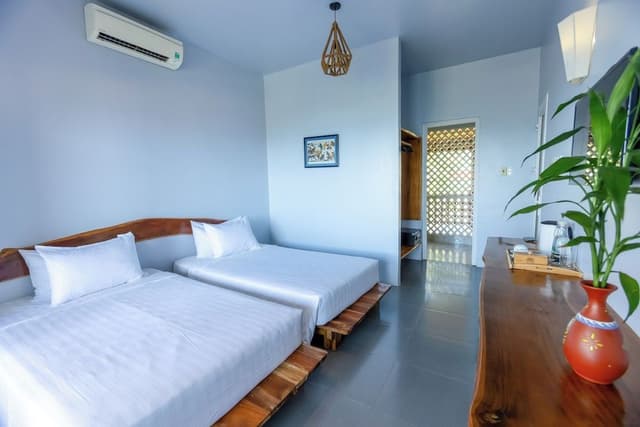 Deluxe Double Seaview