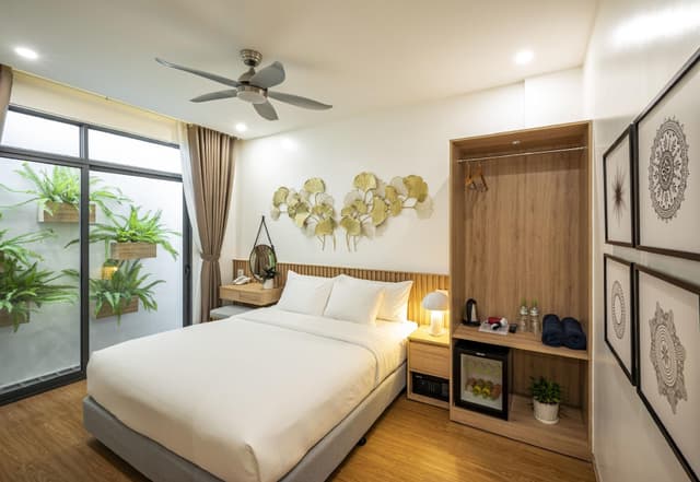 Superior King Room