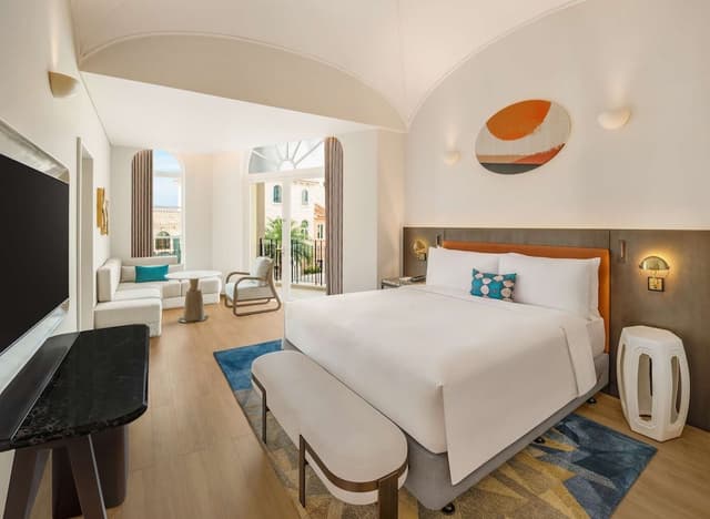 Suite, 1 King Bed