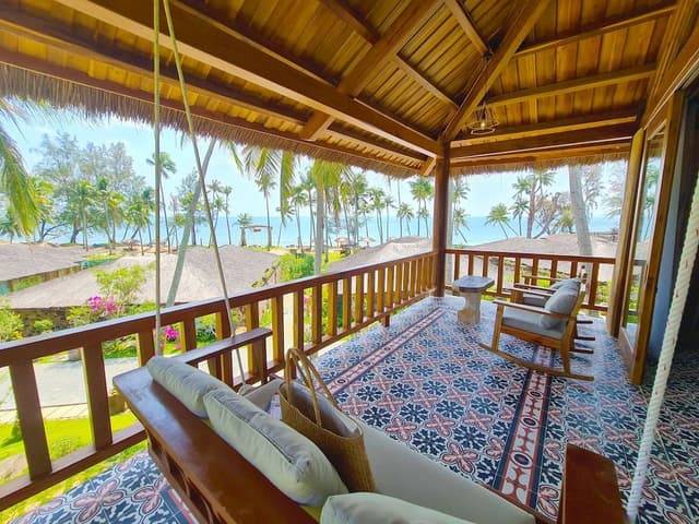 Premium Ocean Breeze with Ocean View