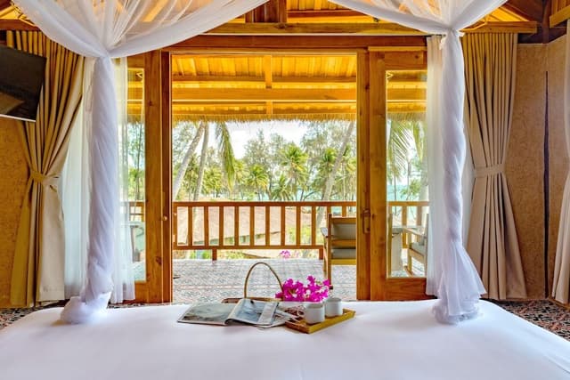 Premium Ocean Breeze with Ocean View