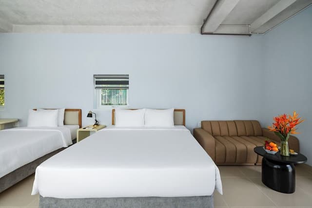 Deluxe Triple Room, Pool View