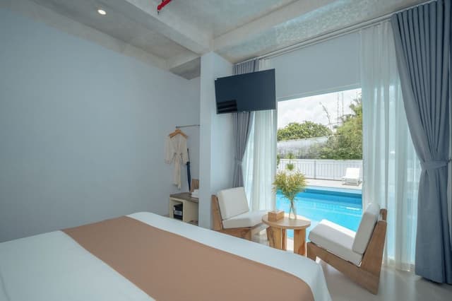 Deluxe Double Room, Pool View
