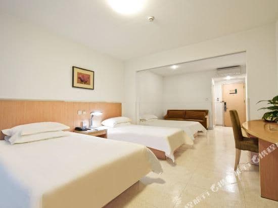 WH - Standard 3 Bed Room