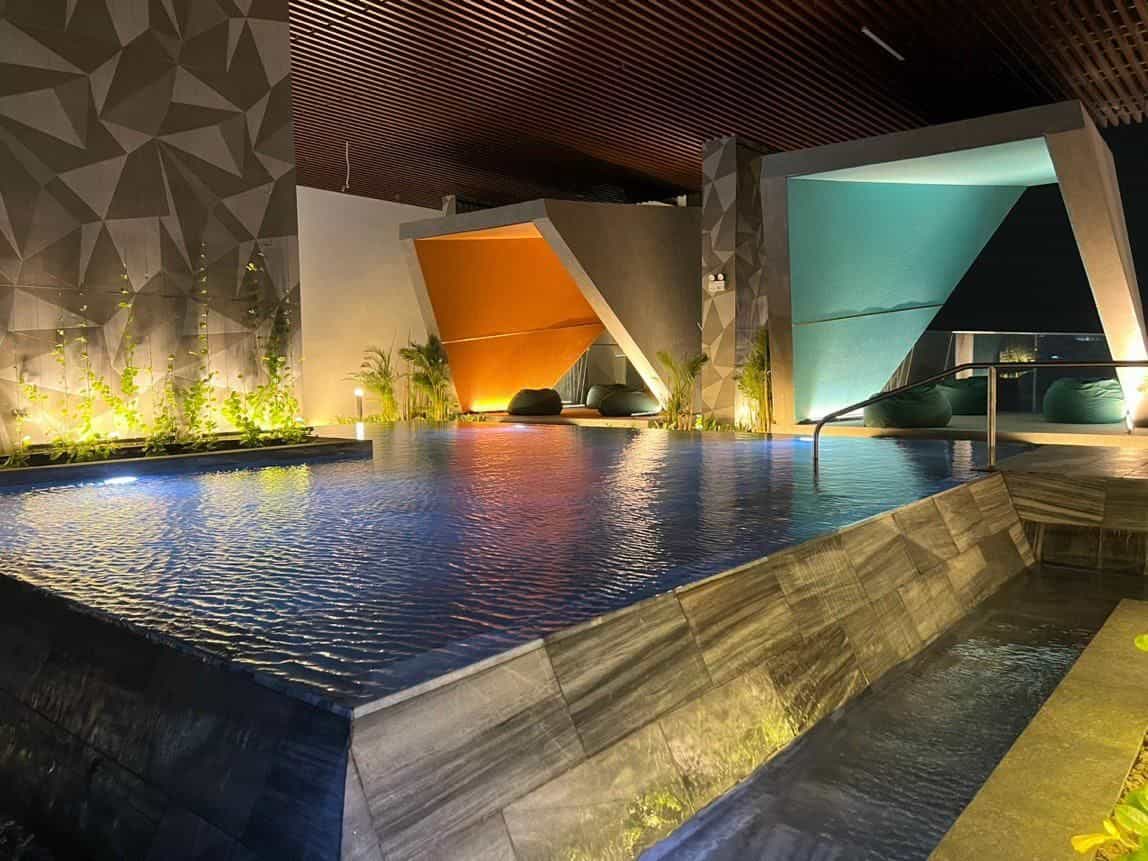 The Emerald Golf View Luxury Apartment