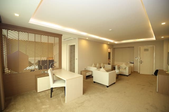 Executive Suite