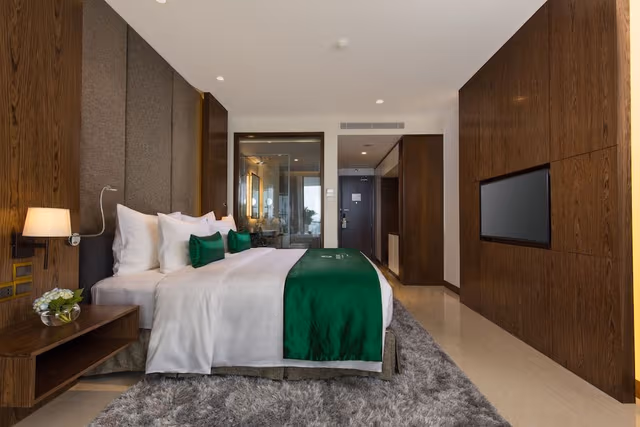 Premium Deluxe King Room