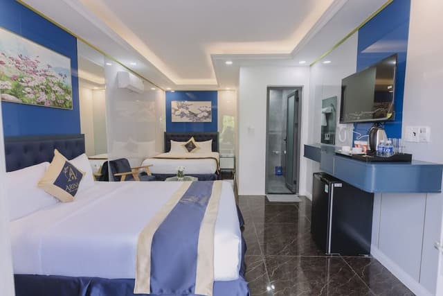 Quadruple Room, Balcony, City View