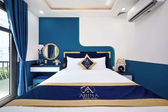 Deluxe Room, 1 Queen Bed, Balcony, City View