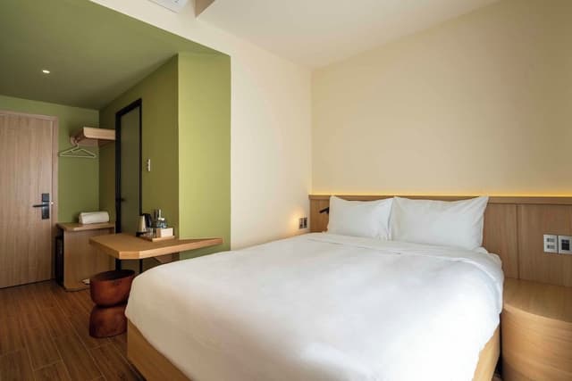 Deluxe Double Room, Balcony, City View