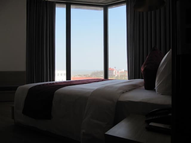 Suite, 1 King Bed, Sea View