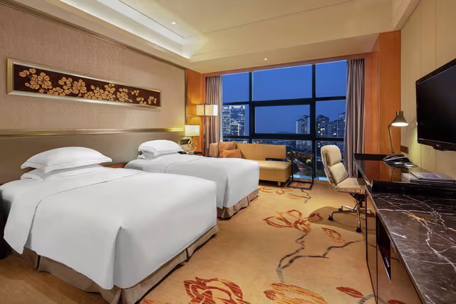 TWIN HILTON EXECUTIVE