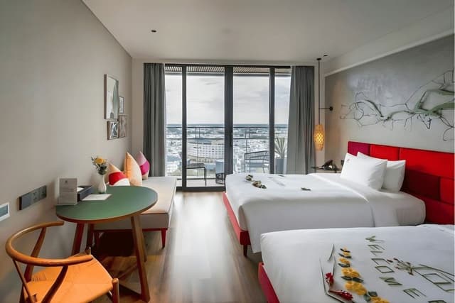 Executive Suite Twin Room, River View