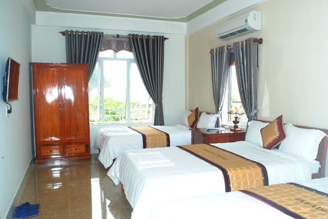 Family Room, Balcony