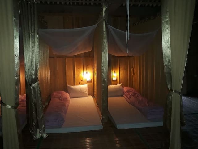 Bed in 16-Bed Mixed Dormitory (Mattresses Only)
