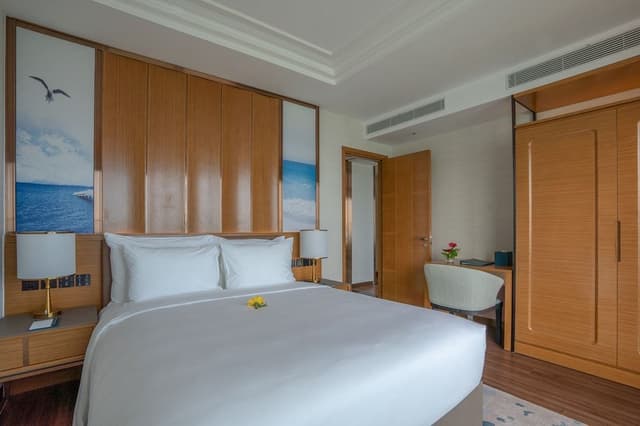 Executive Suite Oceanfront