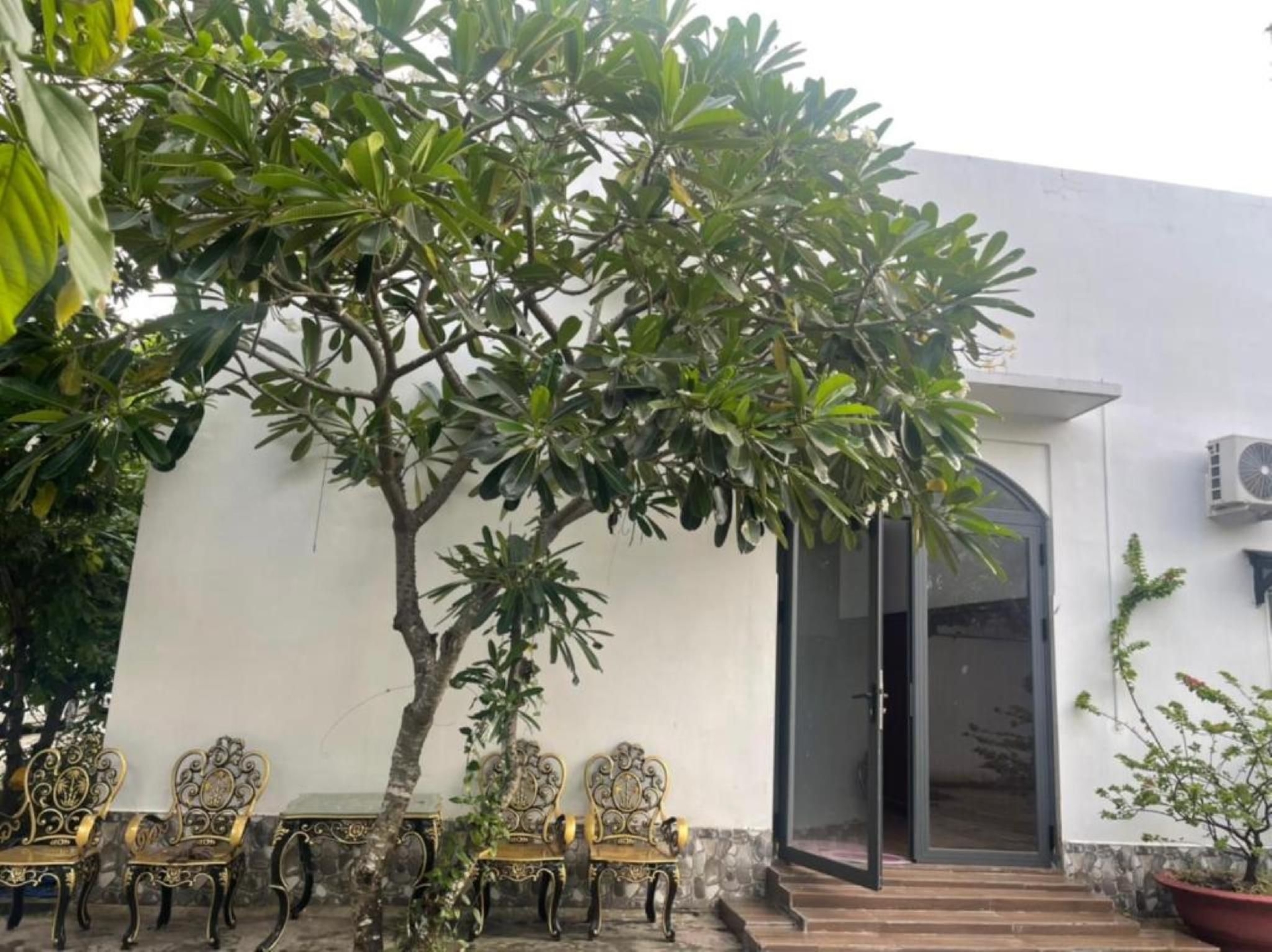Phung Kim Thao Hotel Long An2