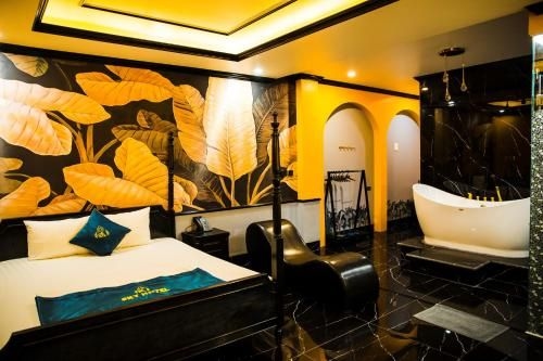 Sky Hotel3