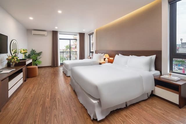 Family Triple Room, Balcony, City View
