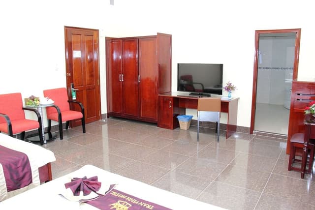Deluxe Family Room