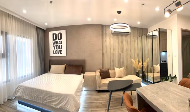 Studio Apartment