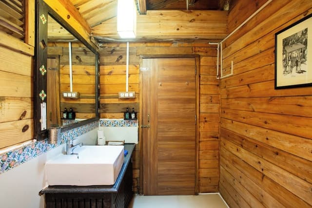 Garden View Chalet