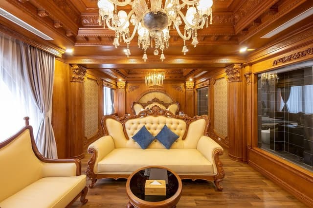 Executive Suite