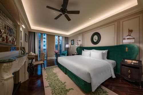 Deluxe King Room