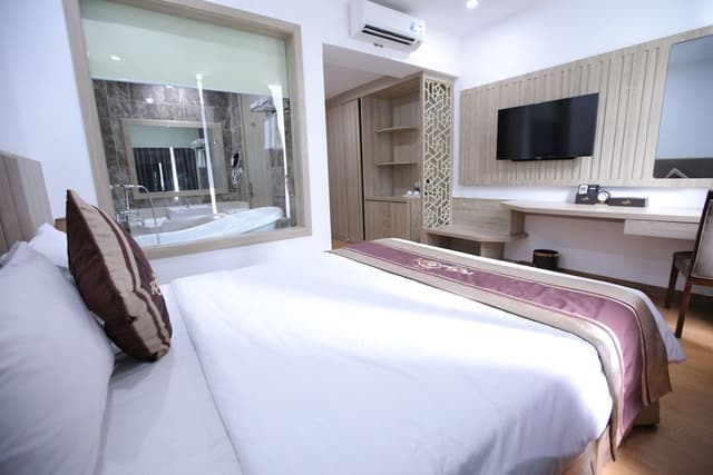 Junior Double Room