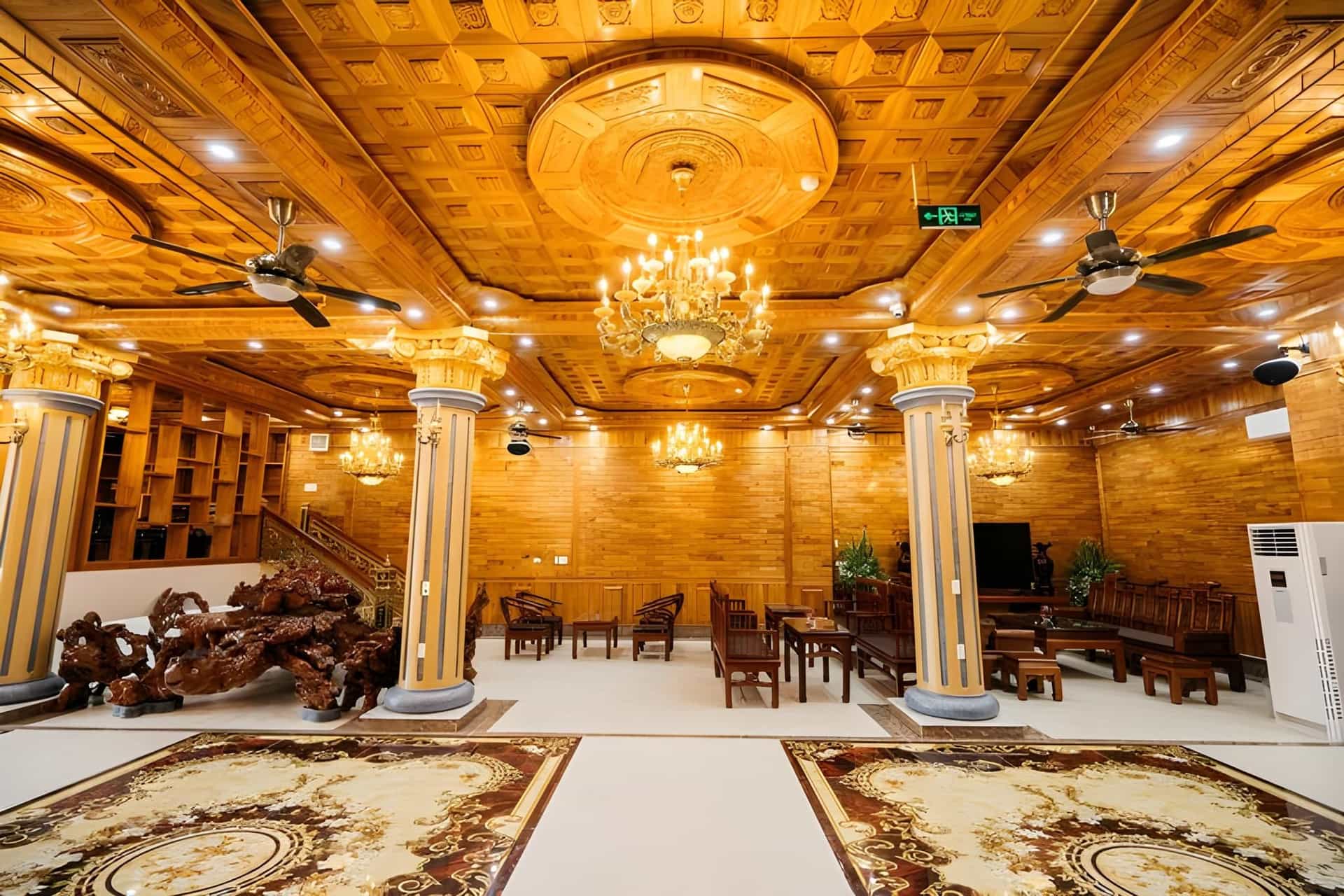 Nam Hong Hotel