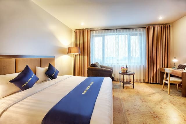 Ocean Premier Room King Suite
