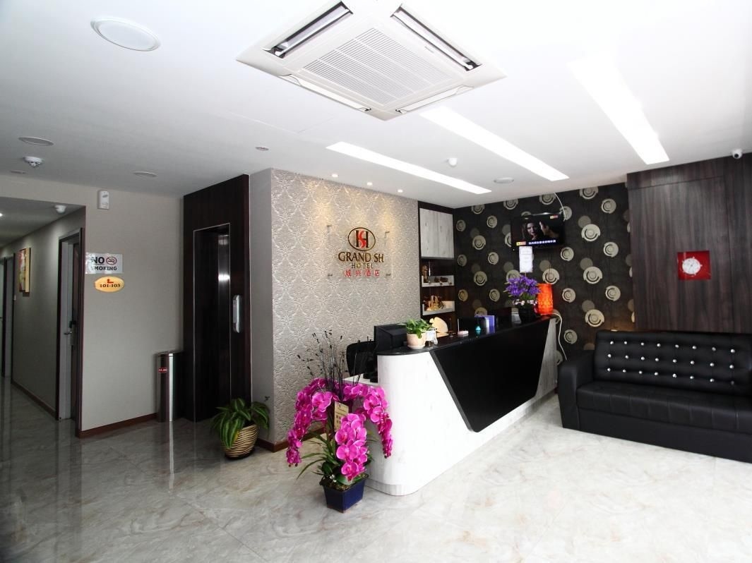 โรงแรมแกรนด์ เอสเอช (Grand SH Hotel)0