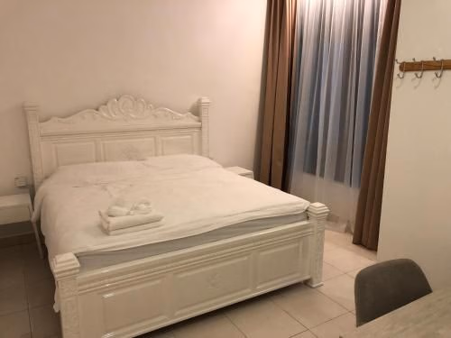 อพาร์ตเมนต์ใหม่เอี่ยมในย่านท้องถิ่น (Brand New Apartment in Local Neighbourhood)1