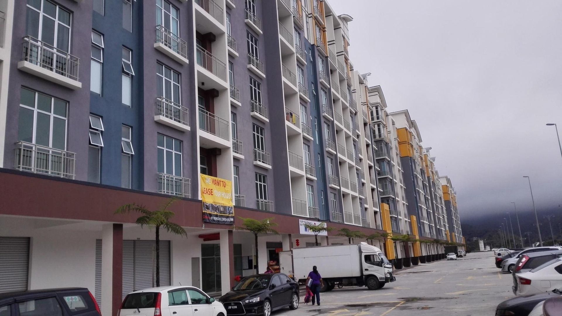 astina barington square goldenhill aprt p malam0