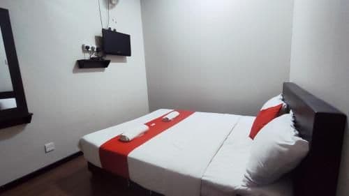 Double Room with Fan and Shared Bathroom