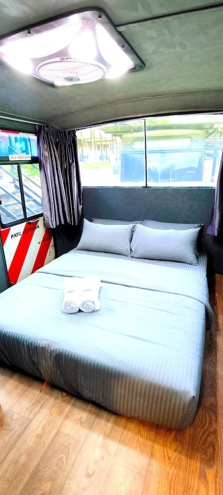 Exclusive Cabin, 1 Queen Bed with Sofa bed, Mountain View, Mountainside
