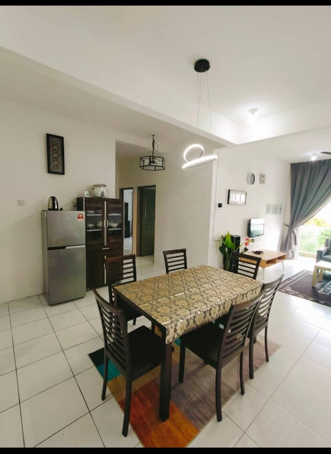อพาร์ตเมนต์ 3 ห้องนอน 2 ห้องน้ำส่วนตัว ขนาด ตร.ม. – ทานาห์ ราตะ (Ummu's Homestay)1