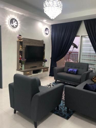 อพาร์ตเมนต์ 3 ห้องนอน 3 ห้องน้ำส่วนตัว ขนาด 106 ตร.ม. – บรินชาง (Ramadhina Eagles eye View Home2stay@Emerald Avenue)4
