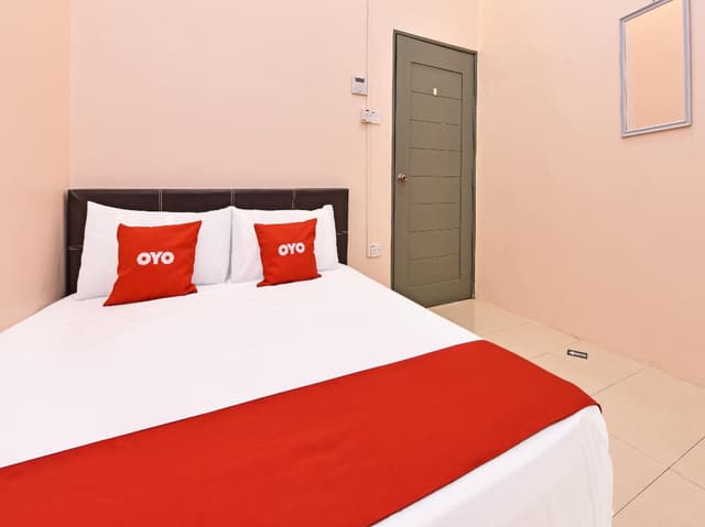 4 Bedrooms